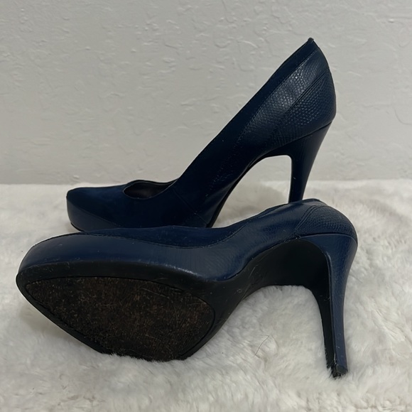 BCBG Generation Platform Heels - Picture 4 of 7